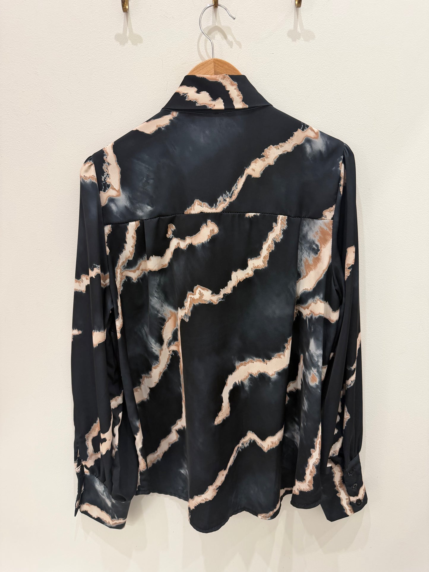 BLUSA FLUIDA ESTAMPADA
