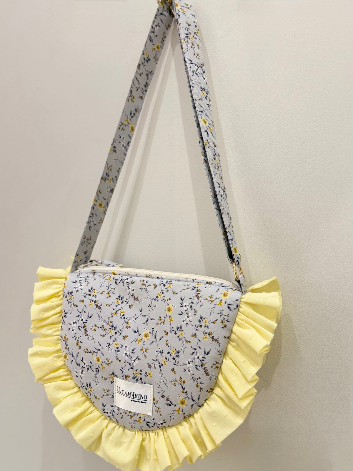 BOLSO CALA VOLANTE AMARILLO
