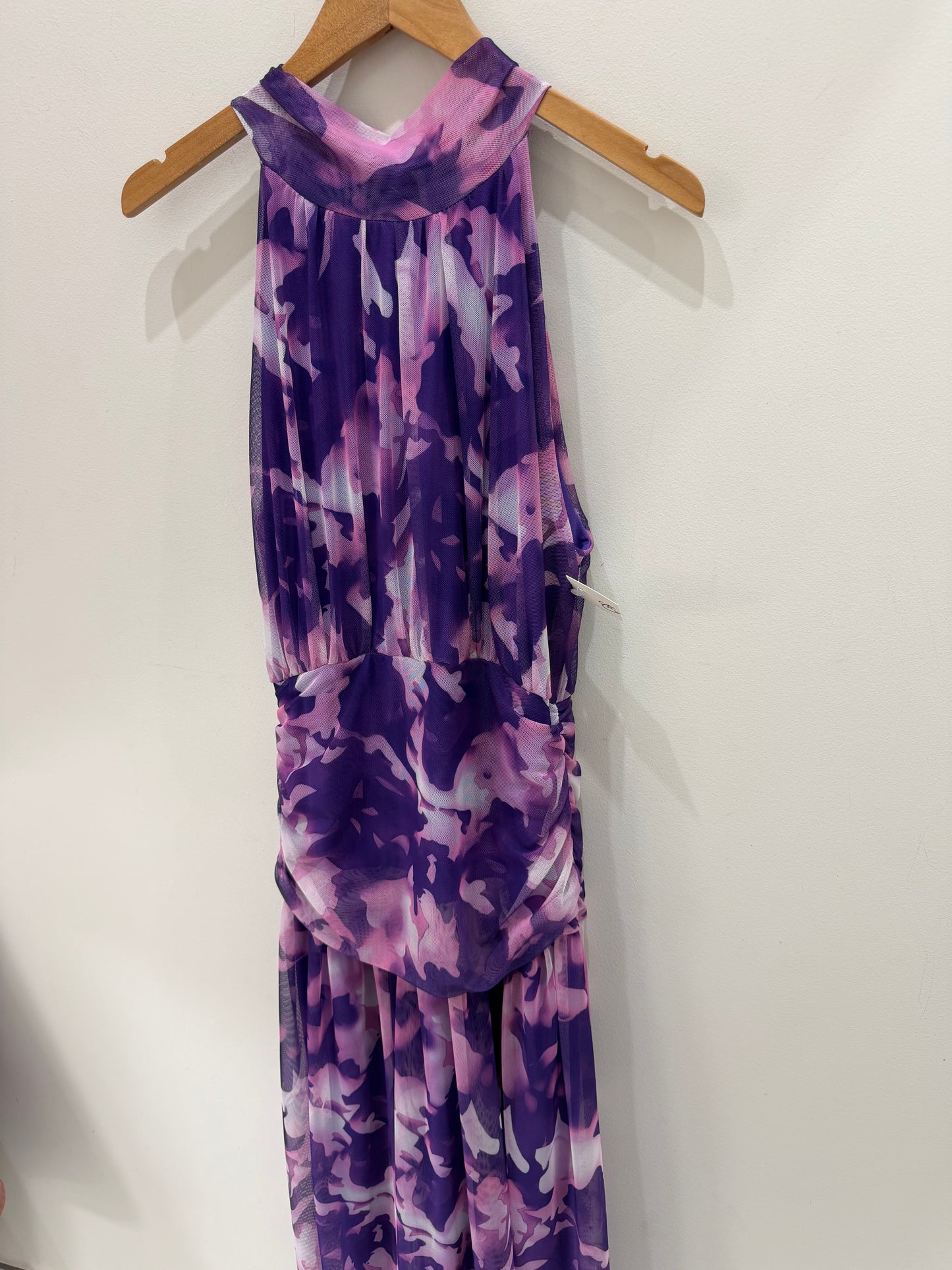VESTIDO HALTER TONOS LILAS