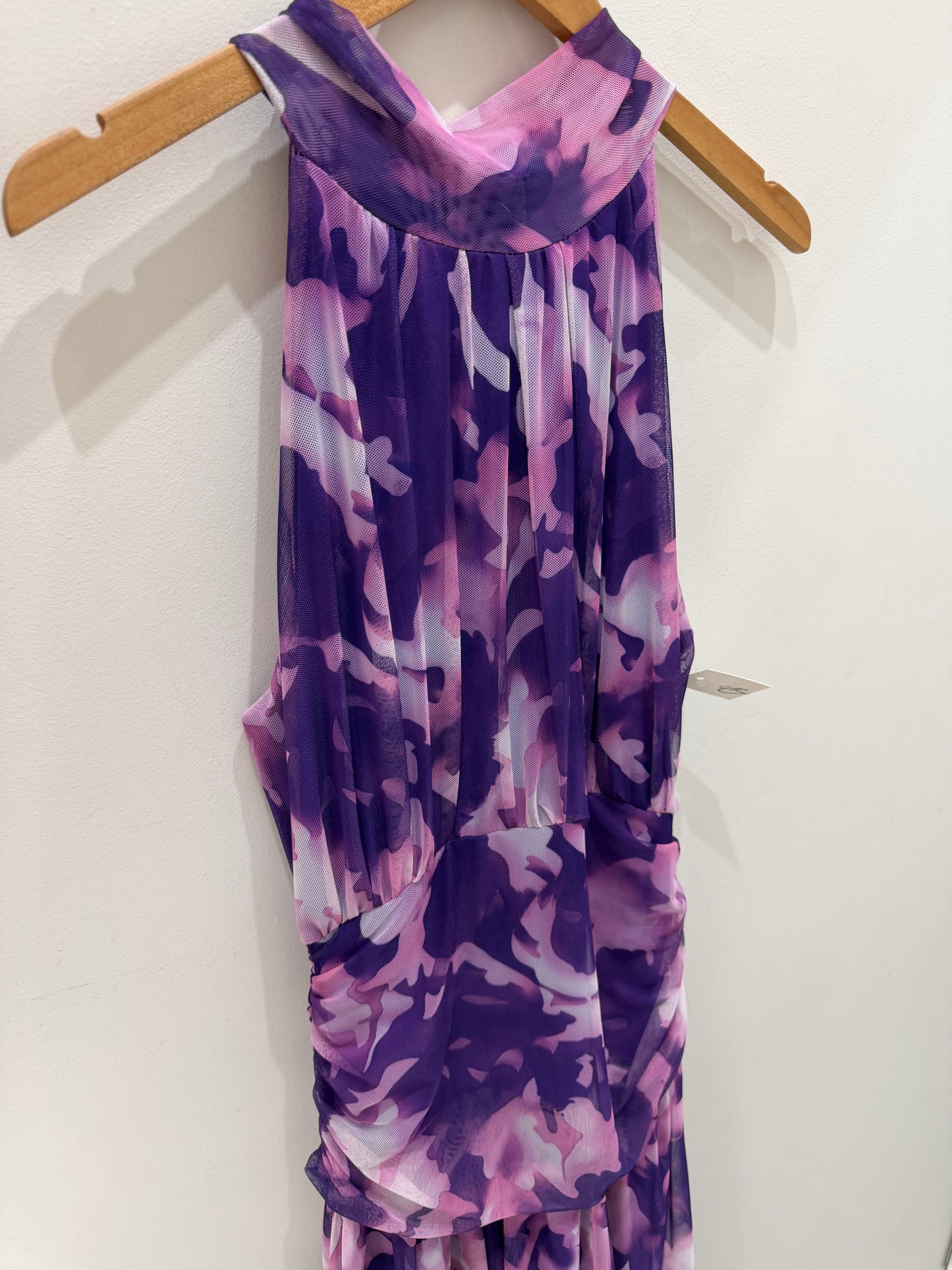 VESTIDO HALTER TONOS LILAS
