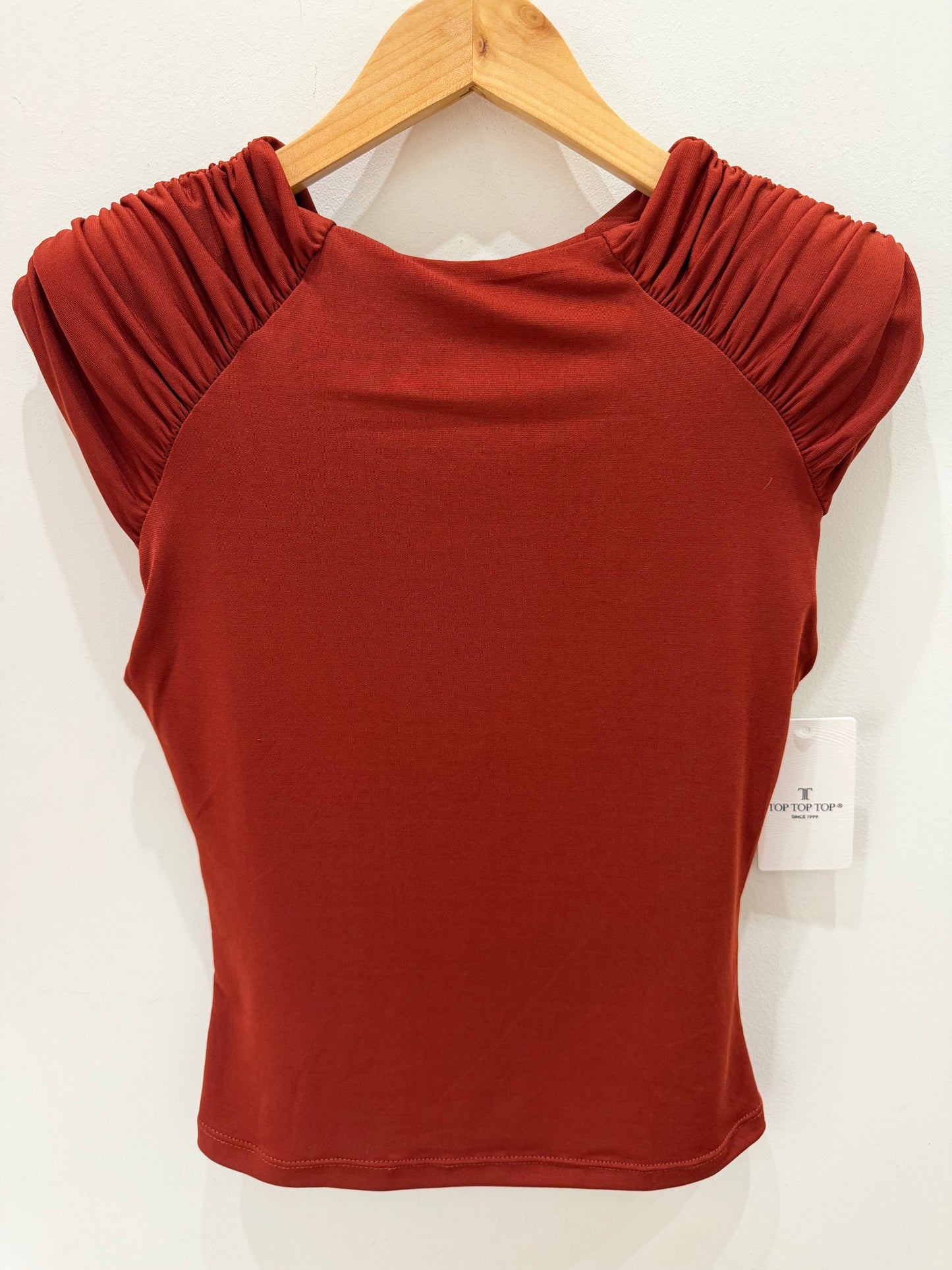 CAMISETA HOMBRERAS TEJA