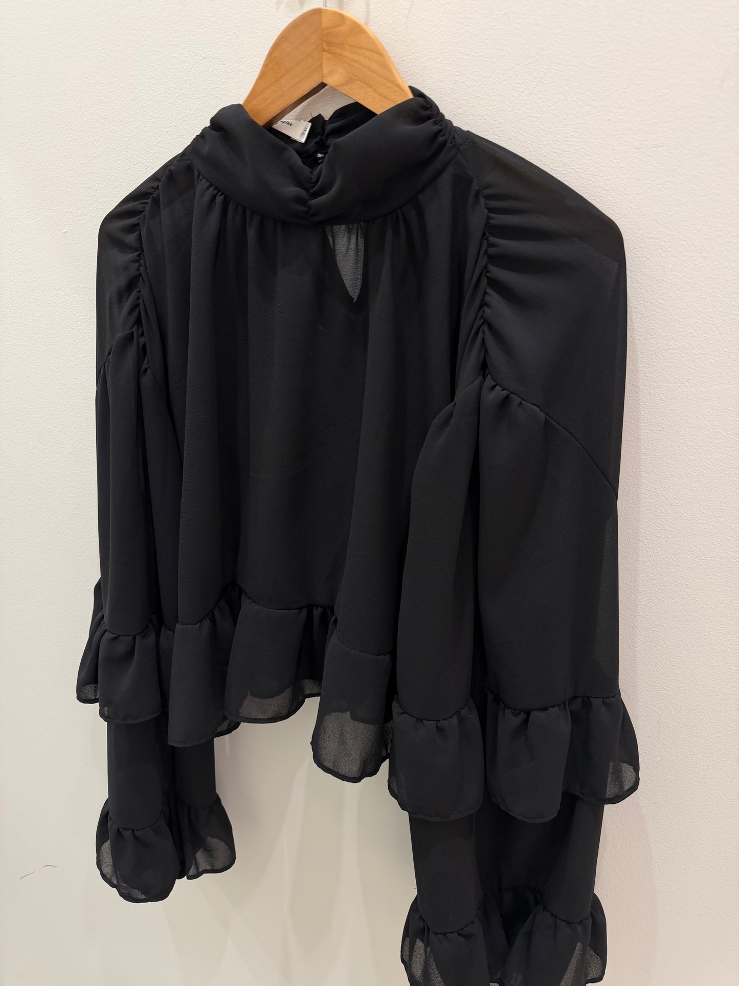 BLUSA GASA NEGRA
