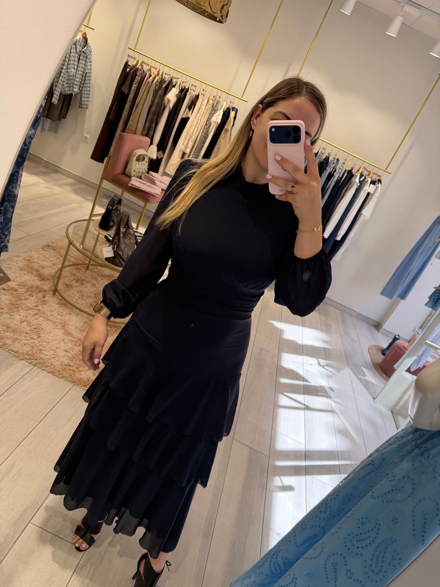 VESTIDO AZUL VOLANTES