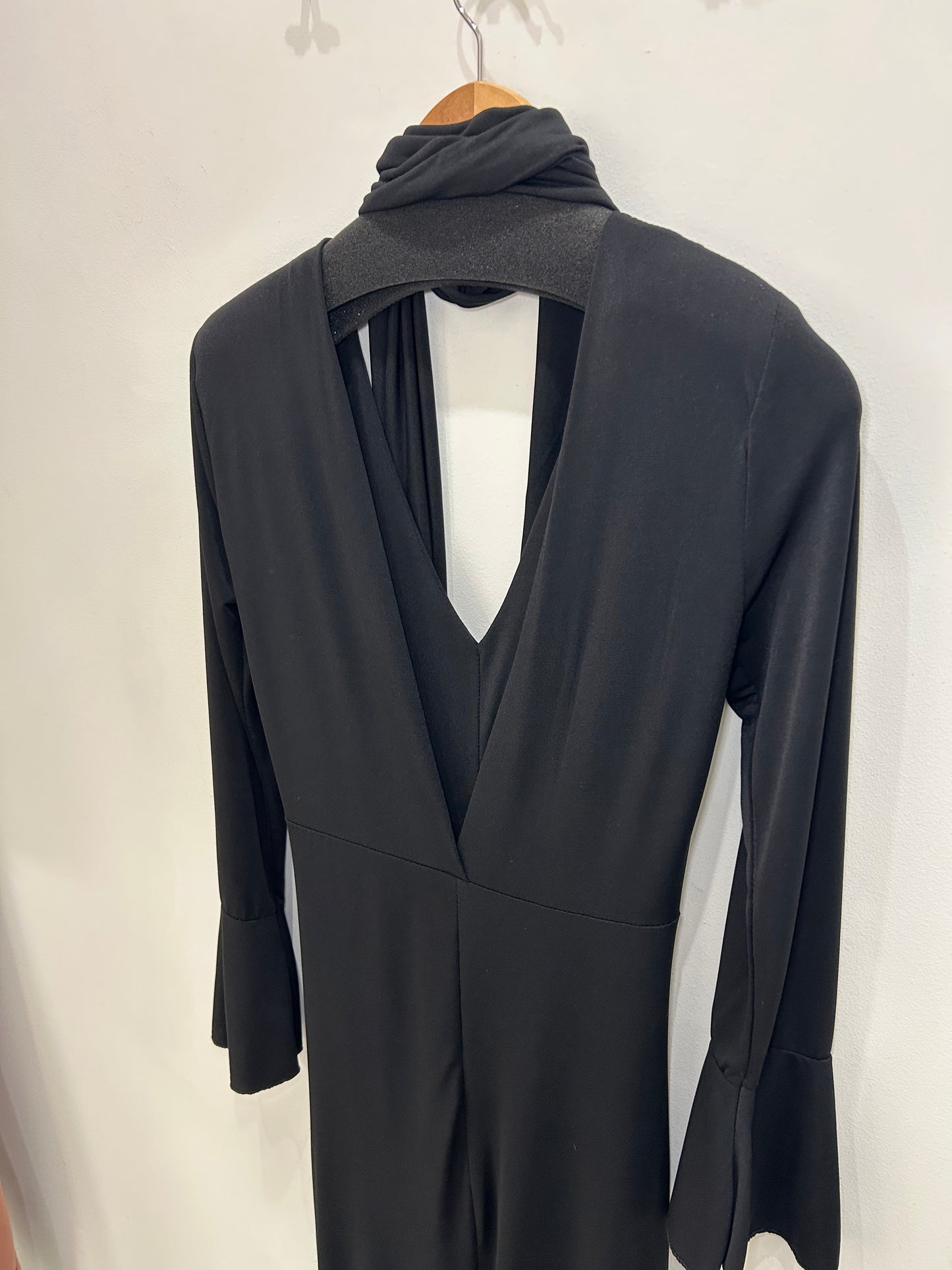 VESTIDO NEGRO FRUNCIDO