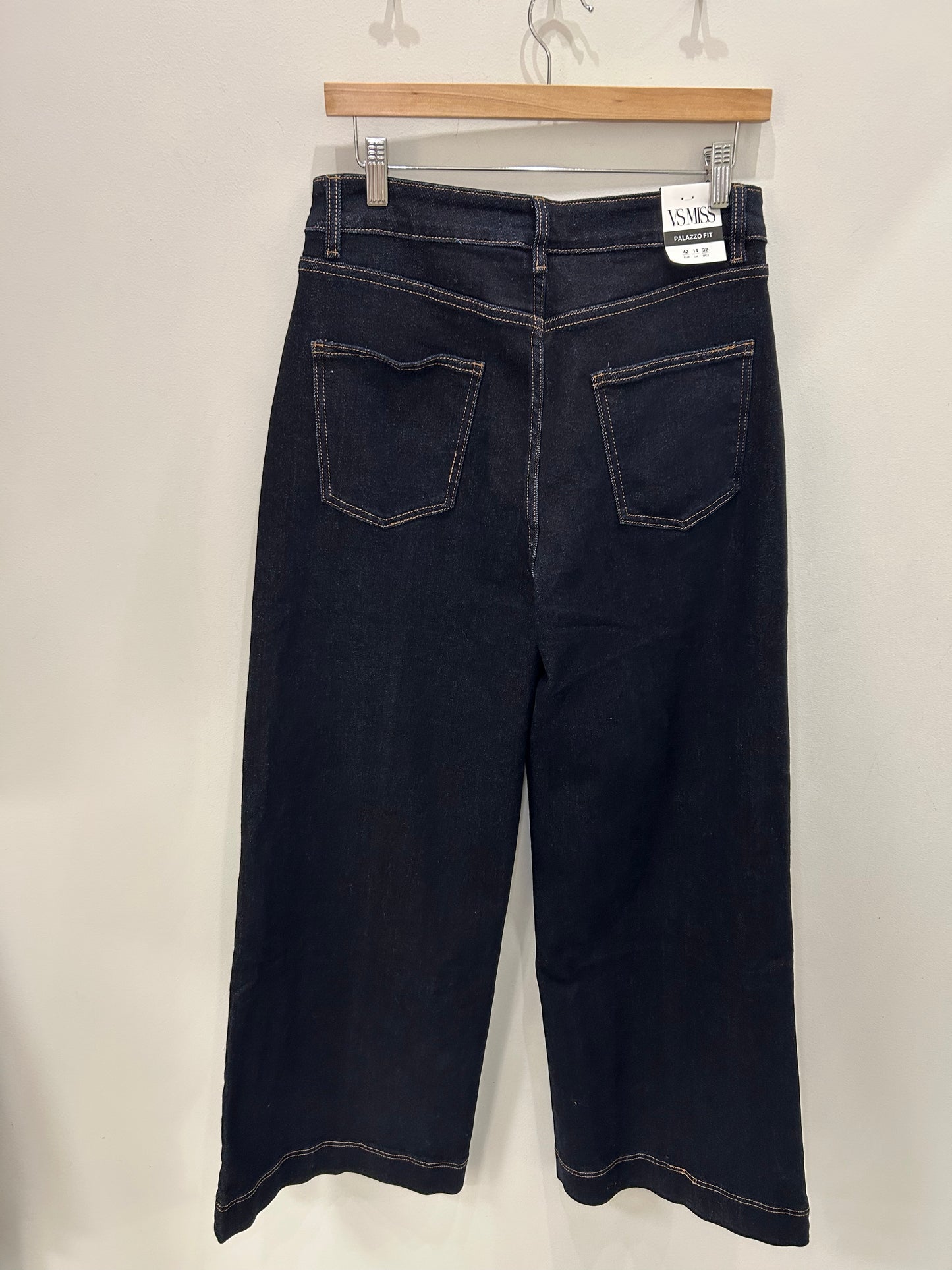PANTALÓN VAQUERO COSTURAS