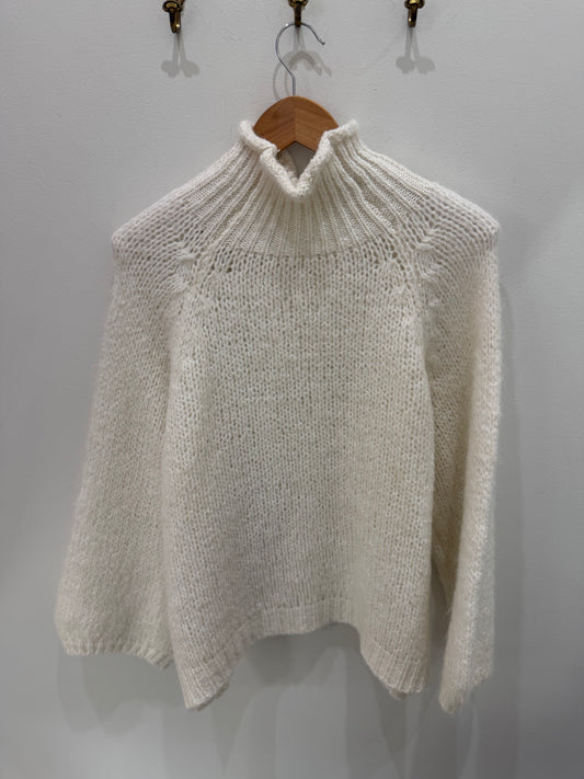 JERSEY CUELLO ALTO CRUDO