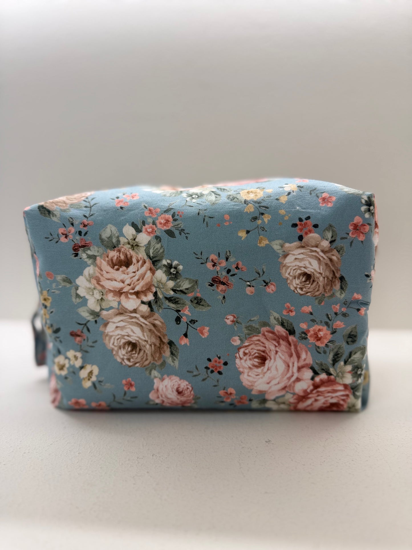 NECESER FLORES TONOS PASTEL