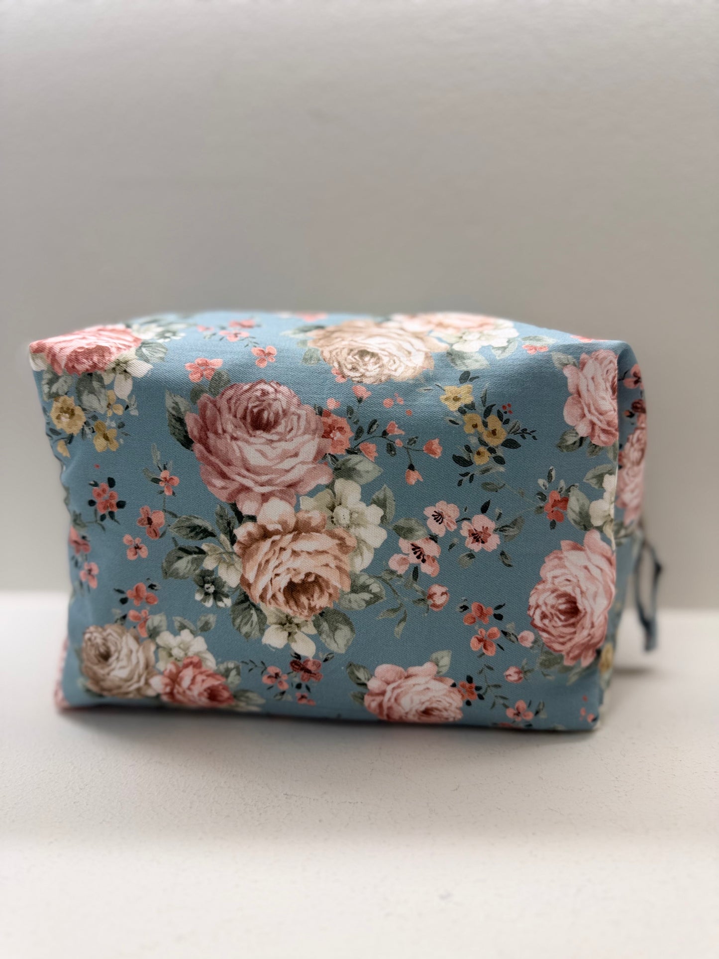 NECESER FLORES TONOS PASTEL