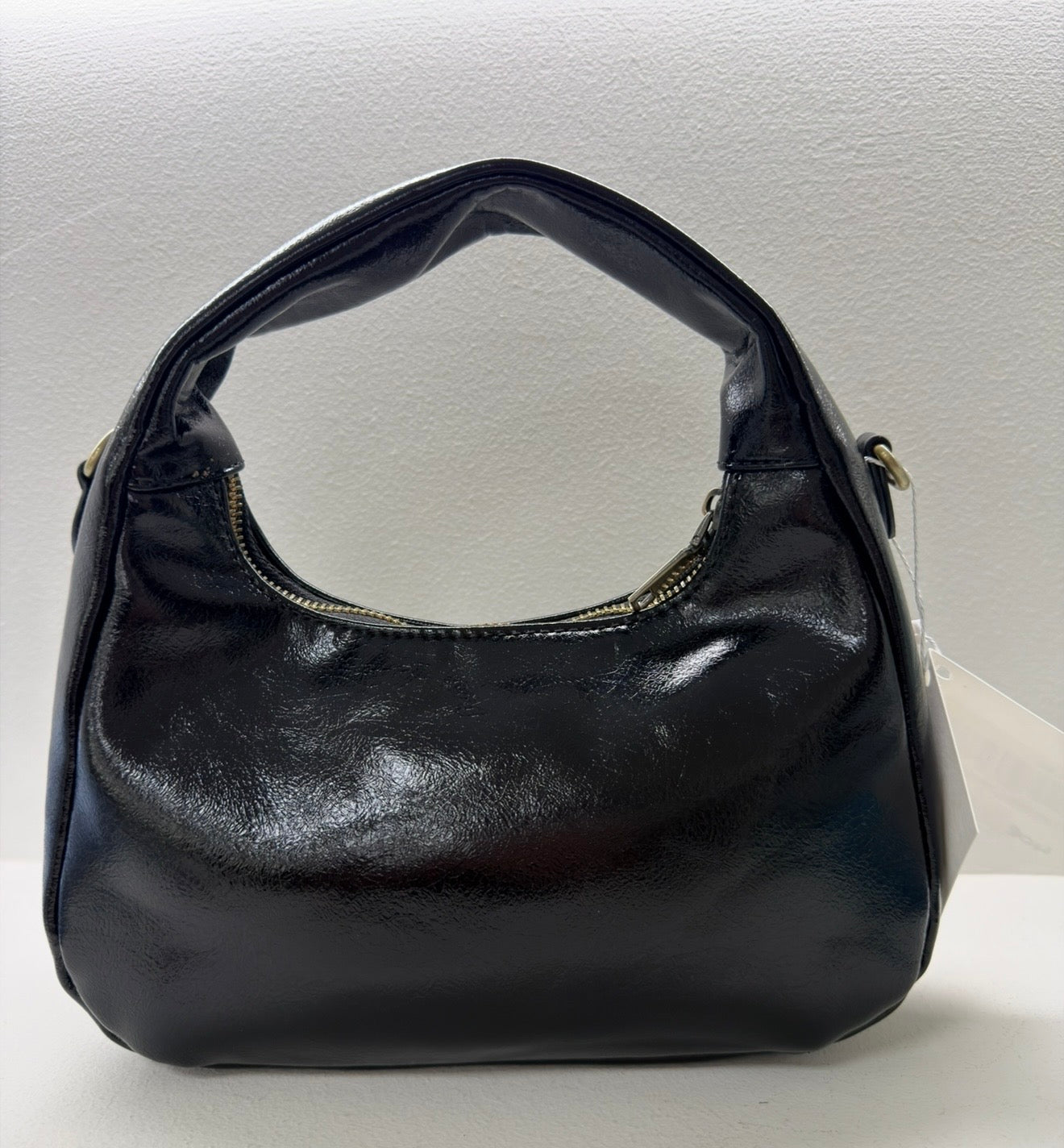 BOLSO NEGRO TACHUELAS
