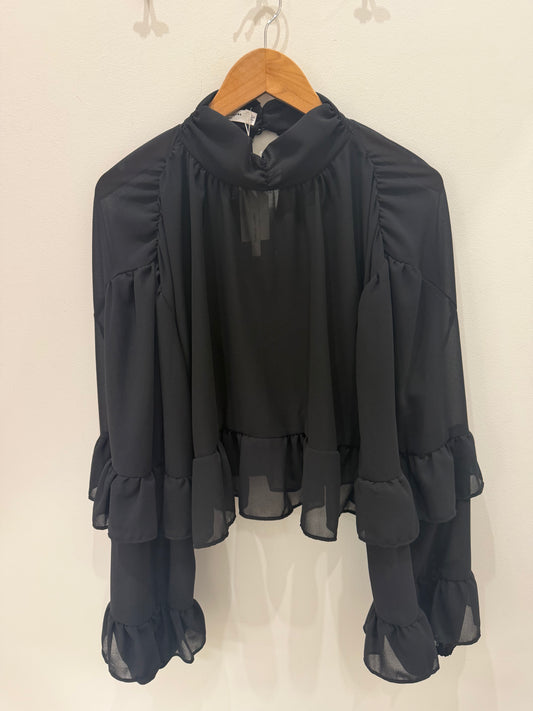 BLUSA NEGRA GASA Y VOLANTES