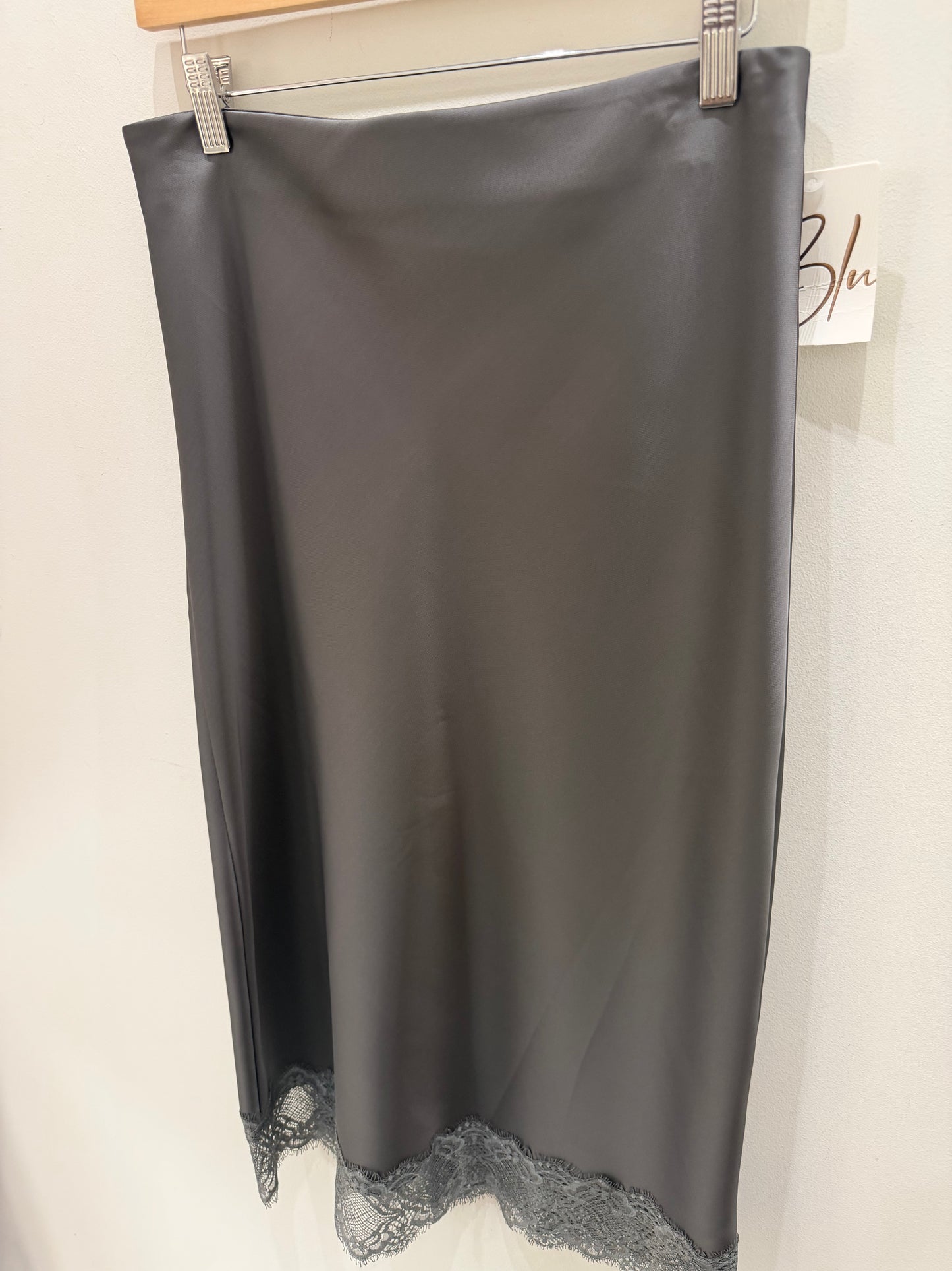 FALDA LENCERA GRIS