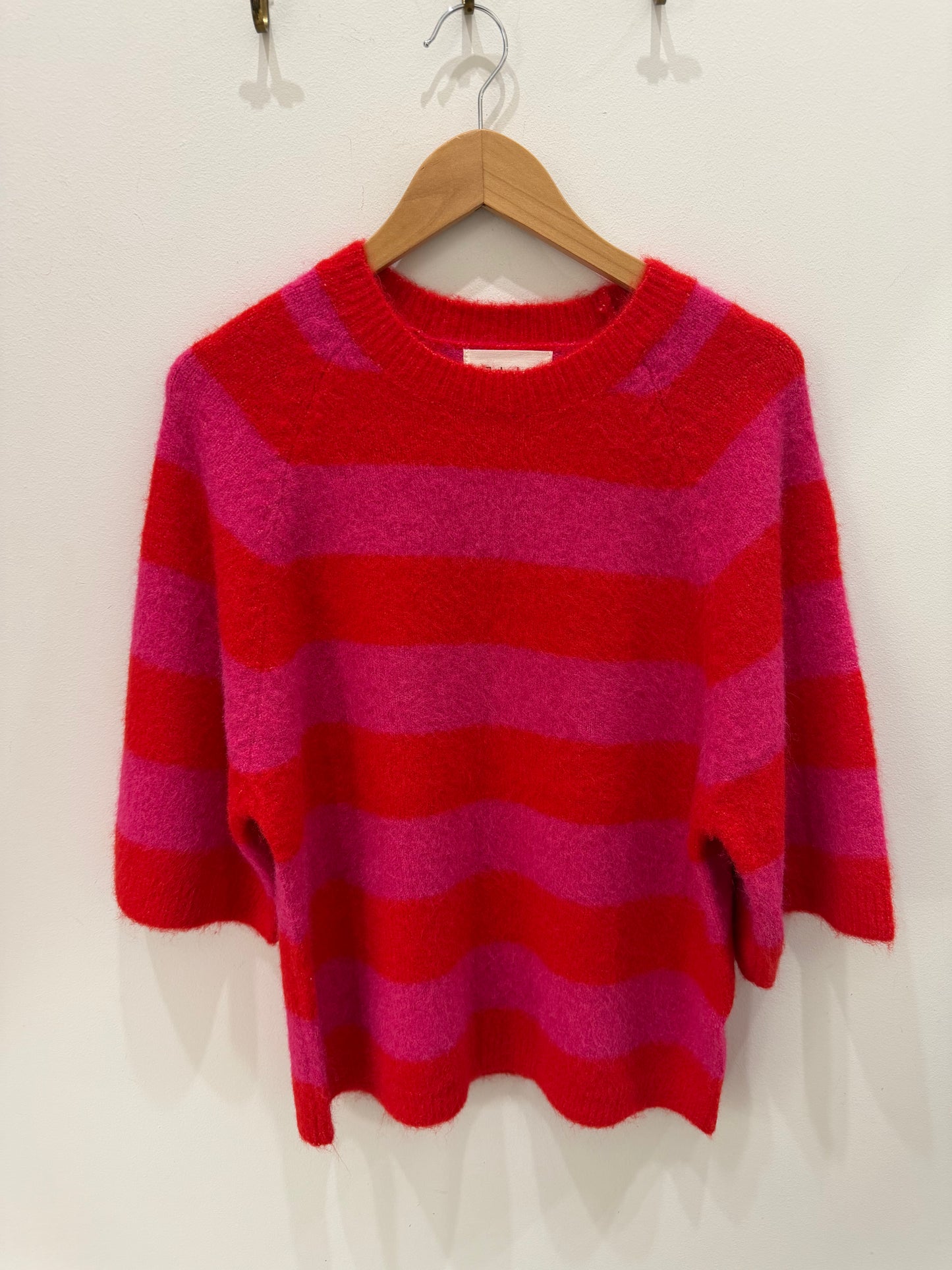 JERSEY ROSA Y ROJO