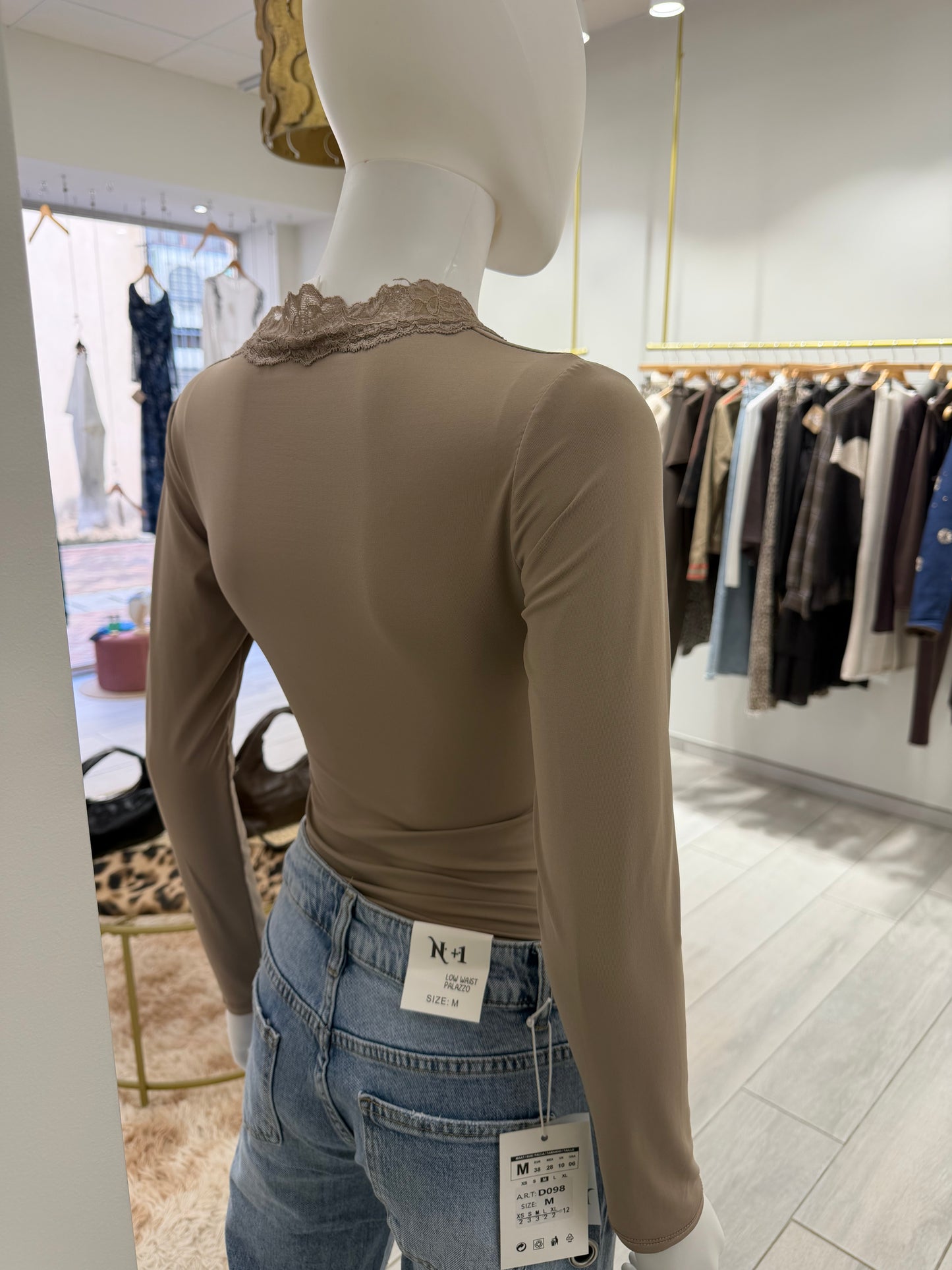CAMISETA BÁSICA LENCERA