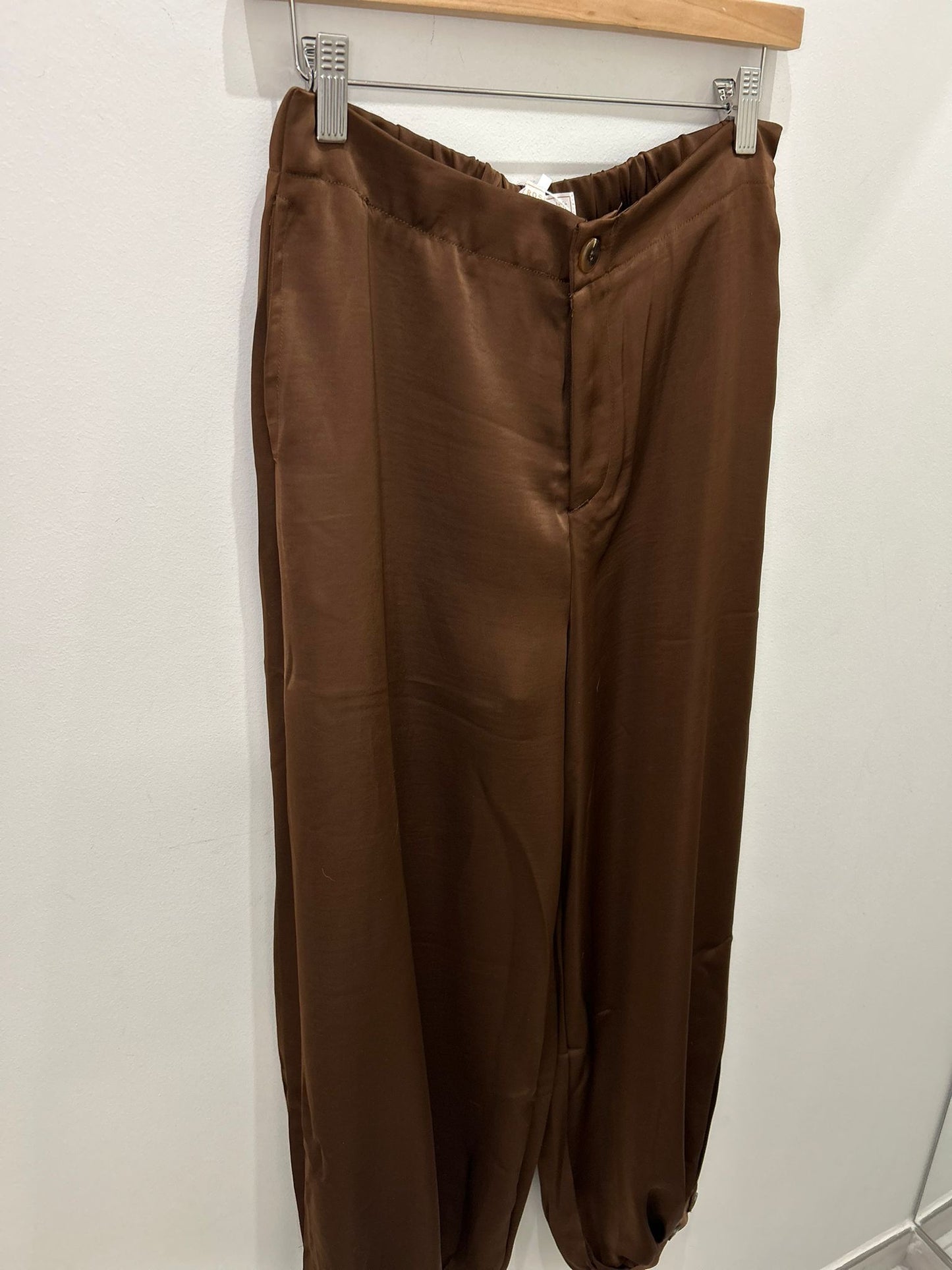 PANTALÓN BOMBACHO SATINADO