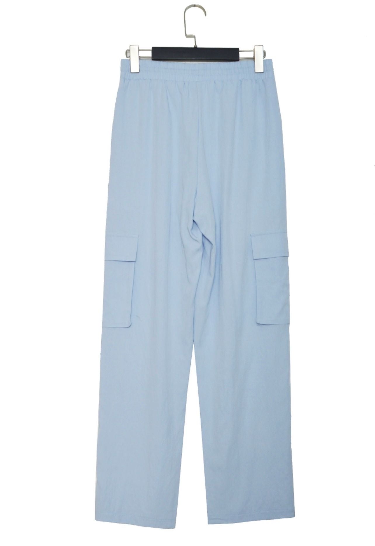 PANTALÓN FLUIDO CON BOLSILLOS